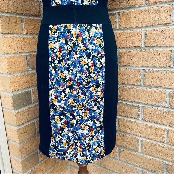 ✨Host Pick✨ REVIEW Floral Panel Pencil Dress Size 6 Capped Sleeves Smart Casual - Picture 6 of 7